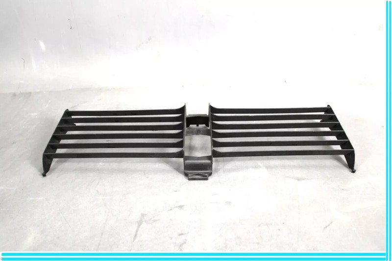09-15 BMW 750Li Front Bumper Upper Grille Radiator Air Duct Channel Flap OEM