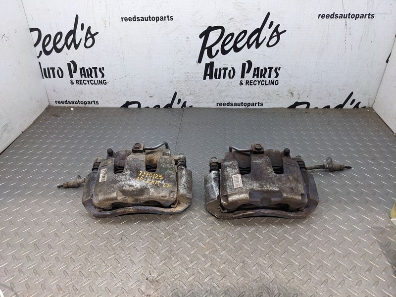23 DODGE RAM 1500 CLASSIC STYLE BRAKE CALIPER FRONT SET PAIR 1168544