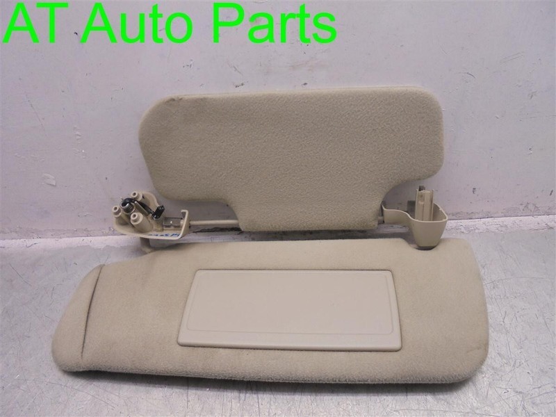 00-03 CHEVROLET TAHOE PASSENGER RIGHT INTERIOR SUN VISOR W/LAMP OEM 15172574