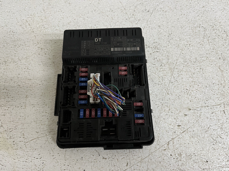 2013-2014 Nissan Altima Power Supply IPDM Fuse Box Relay Junction Panel