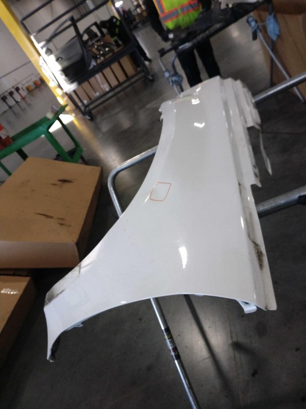 Pontiac Torrent 2008 Left Fender White 602956 2860