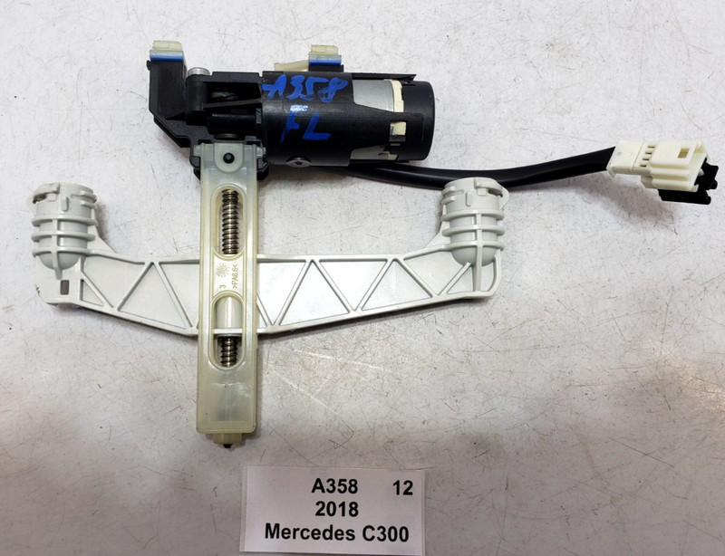 ✅ 15-23 OEM Mercedes C300 A205 Front Left Driver Side Headrest Adjust Motor