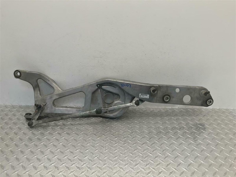 2004-2009 DODGE DURANGO WINDSHIELD WIPER TRANSMISSION LINKAGE OEM 5135061AA
