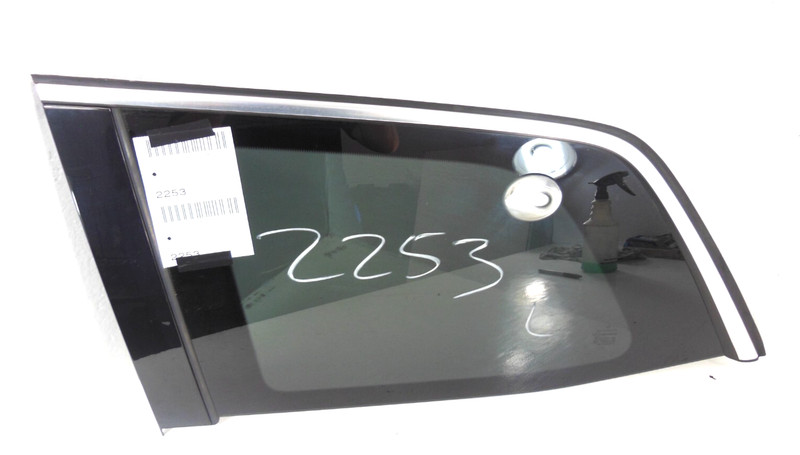 2017-2019 Mercedes-Benz GLS450 Rear Quarter Window Glass Driver Left OEM