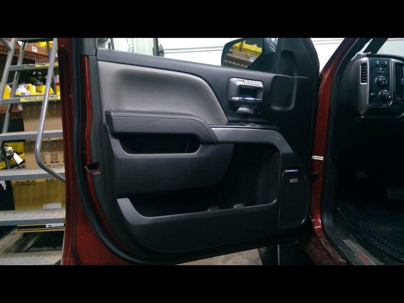 2017 SILVERADO Driver Left Front Door Trim Panel 1571735