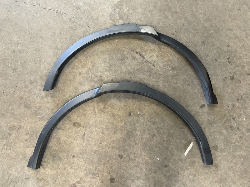 ⭐15-23 LAND ROVER DISCOVERY SPORT REAR LH & RH FENDER FLARE MOLDING OEM LOT2647