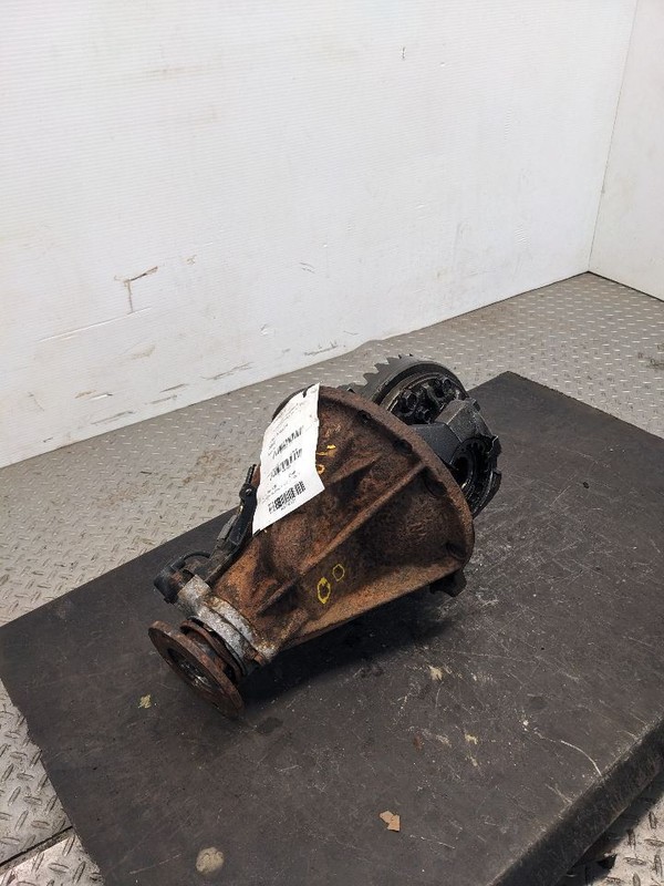 Carrier Rear Axle 4 Cylinder 4WD 4.625 Ratio Fits 93-97 NISSAN PICKUP 1180151