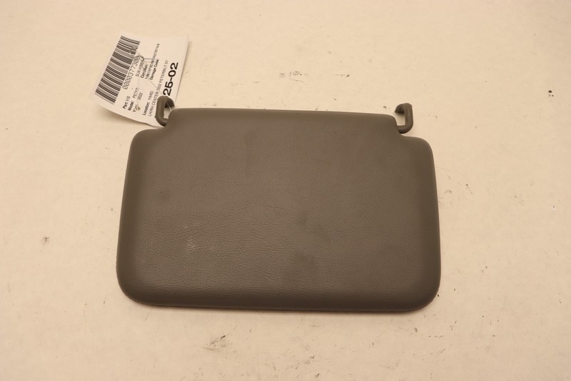 2018-2023 PETERBILT 579 PACCAR INTERIOR CENTER UPPER SUN VISOR SHADE OEM