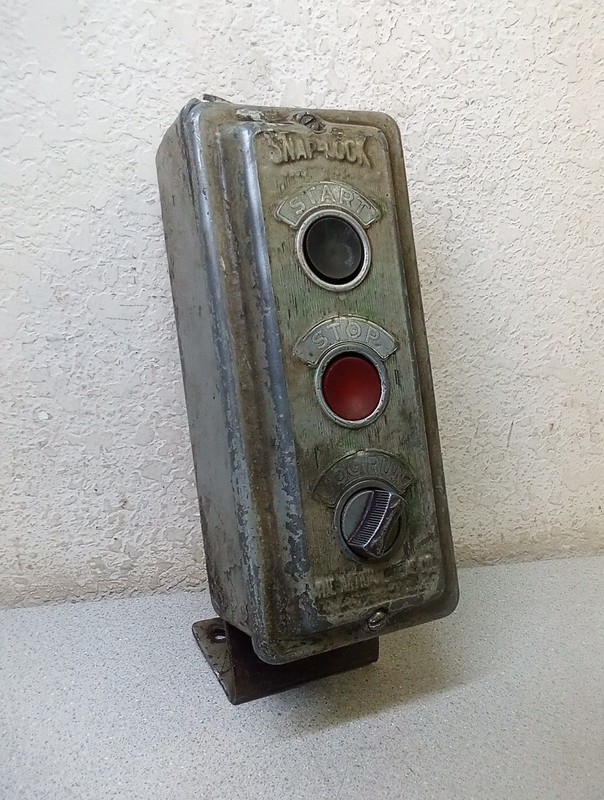 Vintage National Acme Snap-Lock Jog/Run Stop, Start Switch