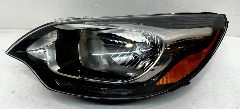 2012-17 KIA RIO LH HALOGEN HEADLIGHT OEM PART# 92101-1WXXX