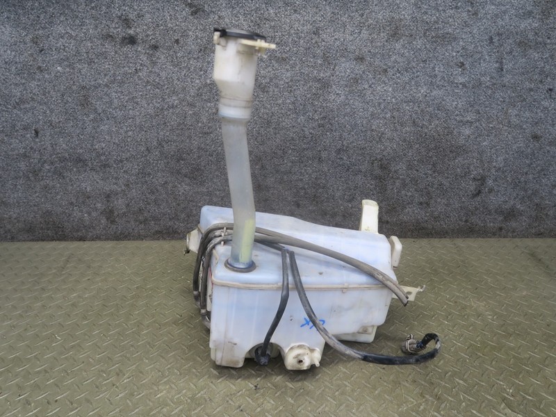 1998-2007 LEXUS UZJ100L LX470 WINDSHIELD WASHER FLUID RESERVOIR TANK NECK PUMP