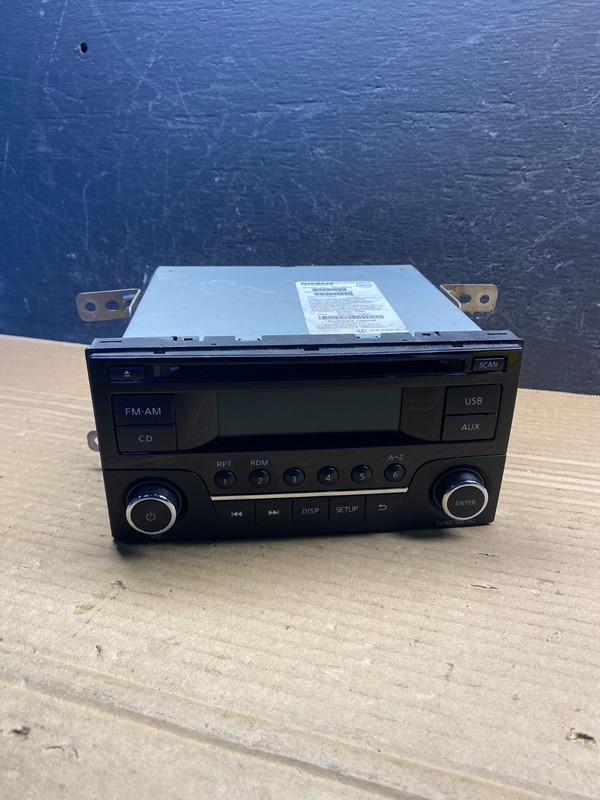 2014 to 2018 Nissan Sentra Versa Radio CD Player AM/FM 28185 9mc1a OEM AE4757 DW