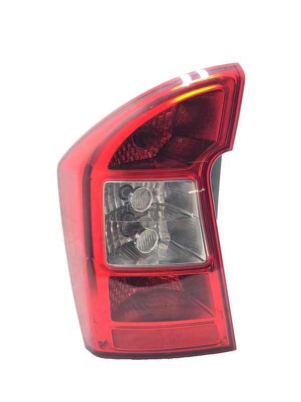2007 Kia Rondo LH Driver Tail Light Assembly Light Scratches P/N 924011D0