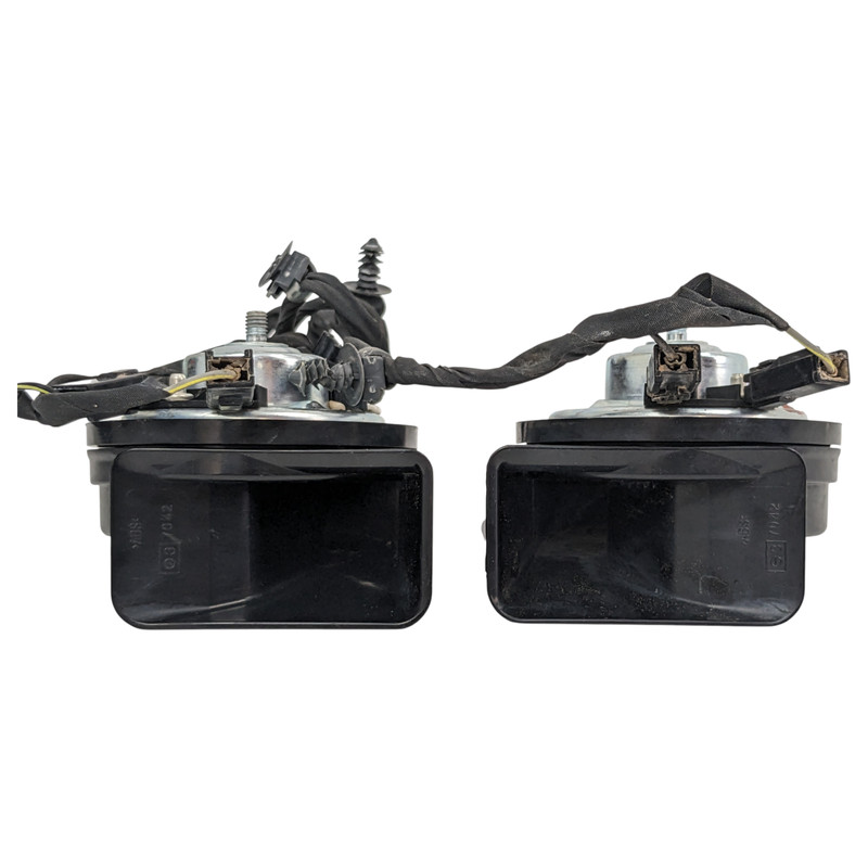 15-18 Focus Caravan Renegade Navigator Caravan Horn Tone Alarm Siren Pair OEM