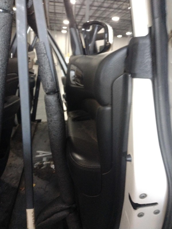 2014 Nissan Pathfinder Right Front Door White OEM 451465 124K Miles