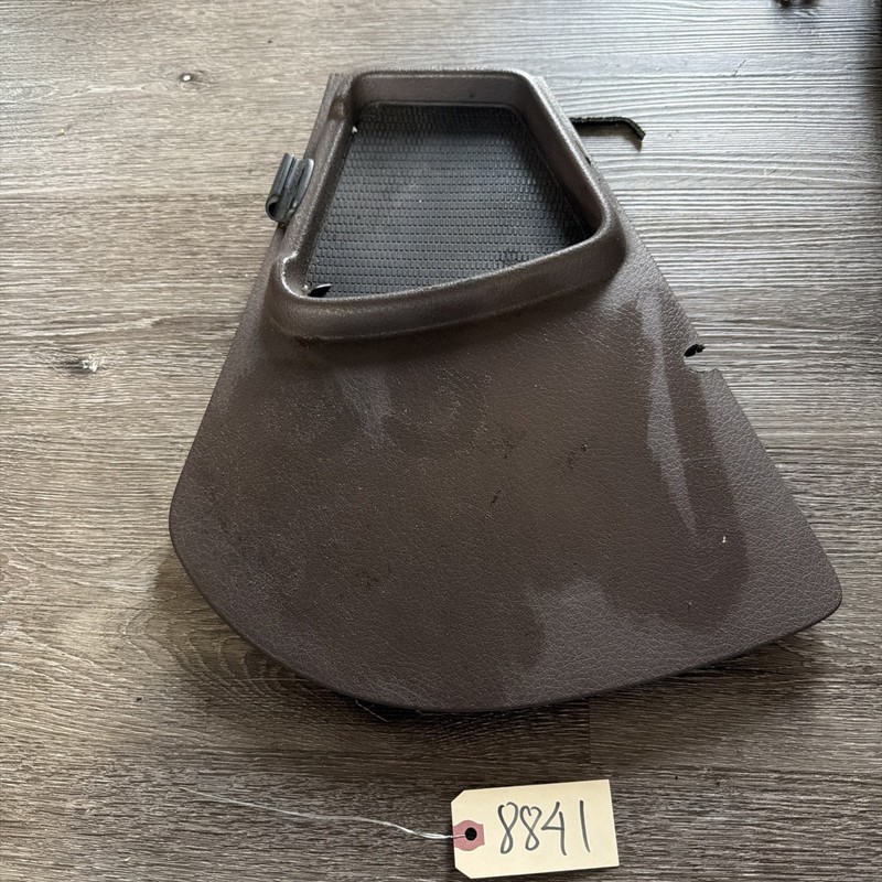Volvo VNL FUSE COVER Dash Panel - P/N: 20584430