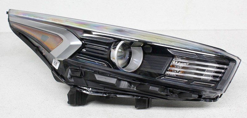 OEM Right Passenger Side Headlamp For Kia Forte 92102-M7500 Mount Missing