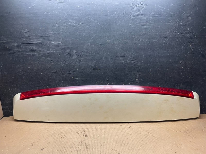 2007 - 2014 Cadillac Escalade Rear Upper Spoiler 3rd Third Brake Light AA2432 DG