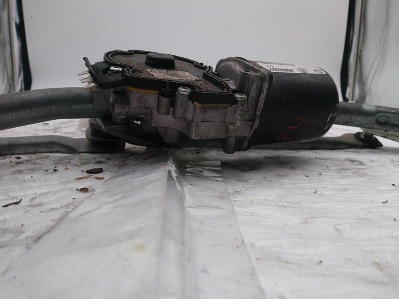 2017 Jaguar XE Windshield Wiper Motor OEM GX7317500AC 94K Miles Silver
