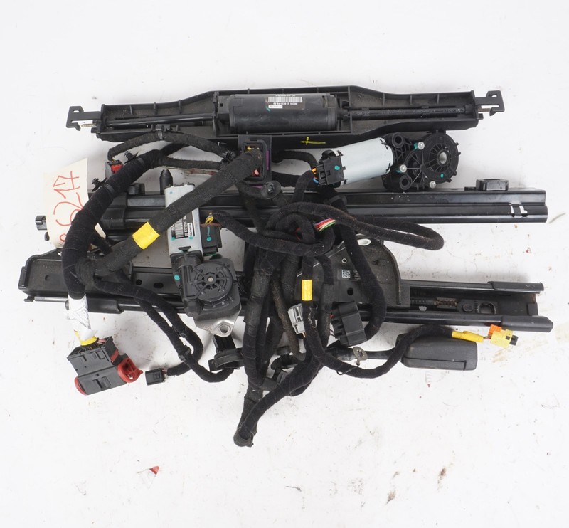 2018 - 2025 ALFA ROMEO STELVIO FRONT LEFT SIDE SEAT FRAME TRACK OEM 52086442