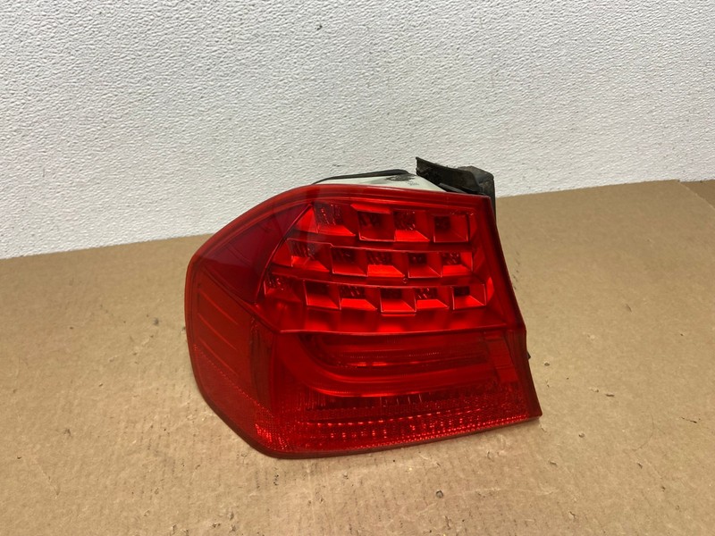 2009 2010 BMW 323i 325i 328i 335i 3 Series Left Driver Tail Light OEM AC1242 LK