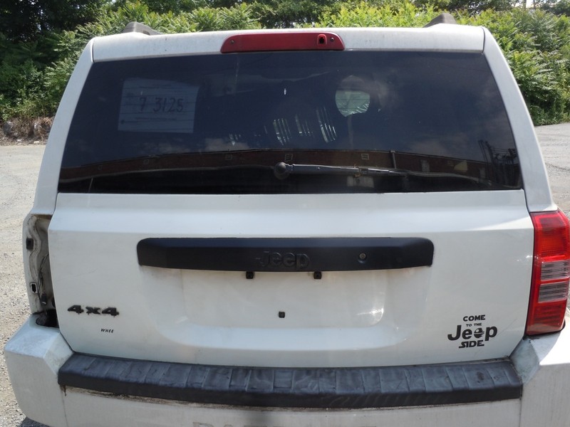 2007-2017 Jeep Patriot Rear Hatch Lid W/O Rear View Camera OEM PW1