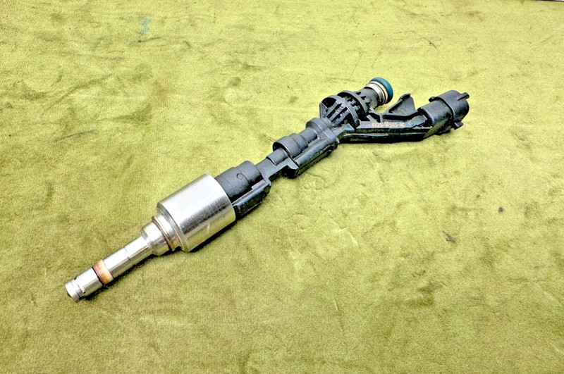 13-21 Jaguar Rover XF LR4 Engine Motor Rail Line Injection Pressure Injector OEM