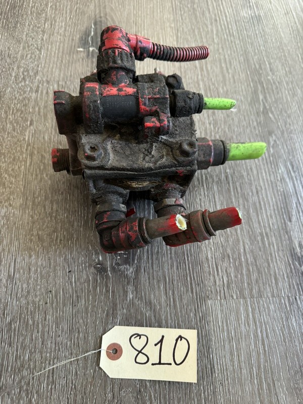 Bendix Brake Valve Relay Valve - P/N: 3954148C91