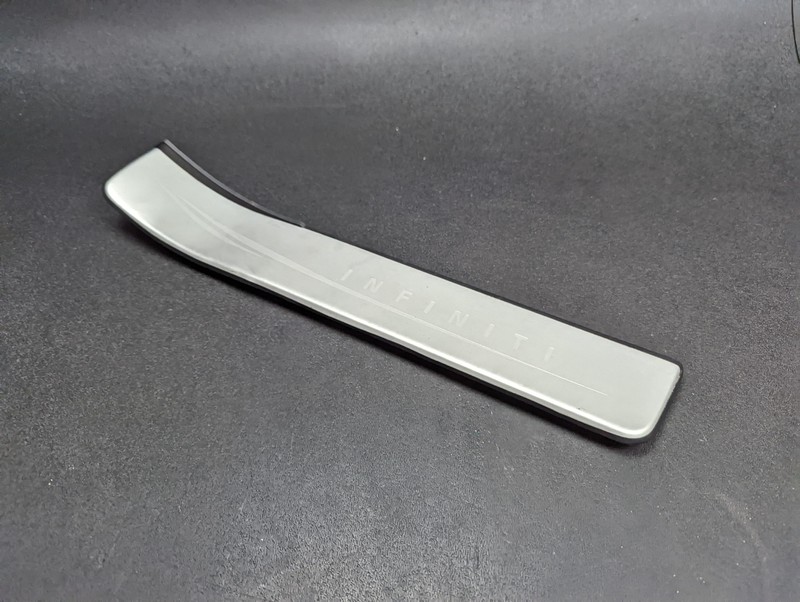 Rear Right Door Sill Scuff Plate Insert 2017 Infiniti QX50 G6950-5UB00 2016