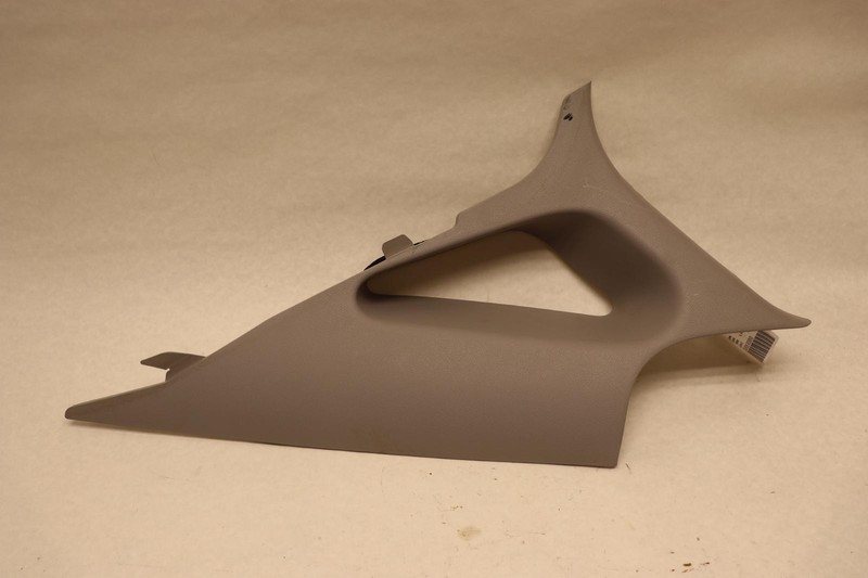 2015-2017 HYUNDAI SONATA REAR RIGHT SIDE QUARTER UPPER C PILLAR TRIM COVER OEM