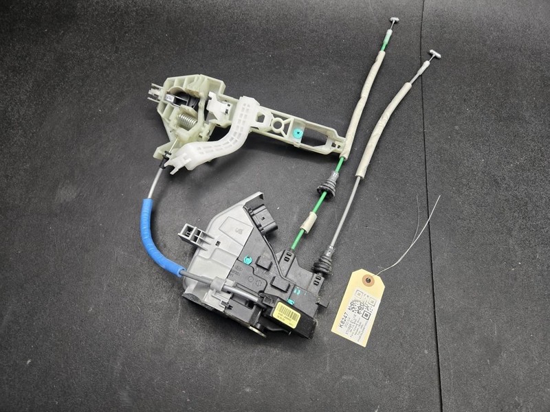 Rear Right Door Lock Latch w/ Handle Bracket Set 2022 Kia Stinger 2018 - 2023