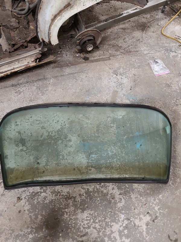 1966MERCEDES-BENZW108250S, frontWINDSHIELDGLASS NOHEATING tinted