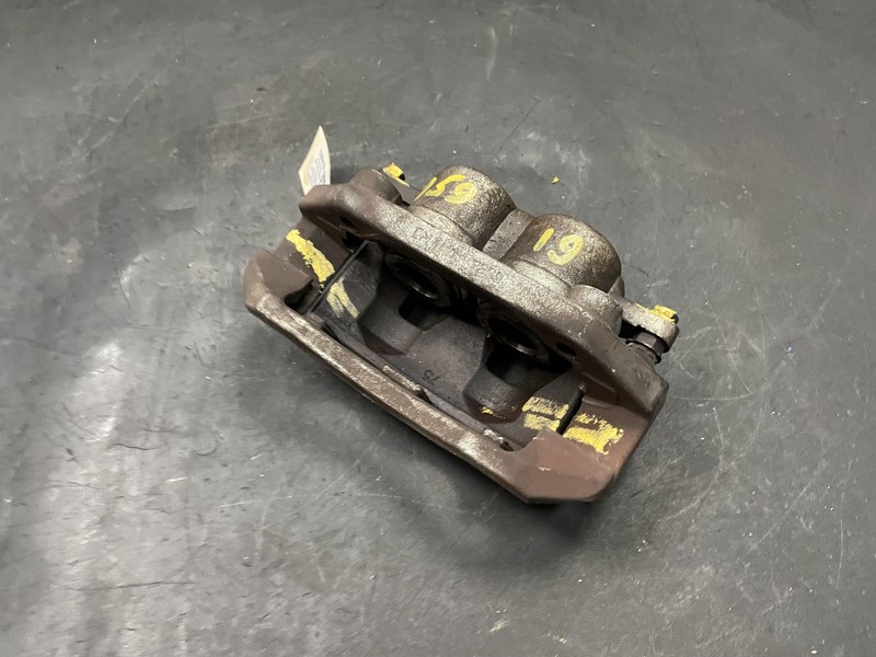 Front Left Brake Caliper 2018 Dodge RAM 1500 68157611AA 2013 2014 2015 - 2022