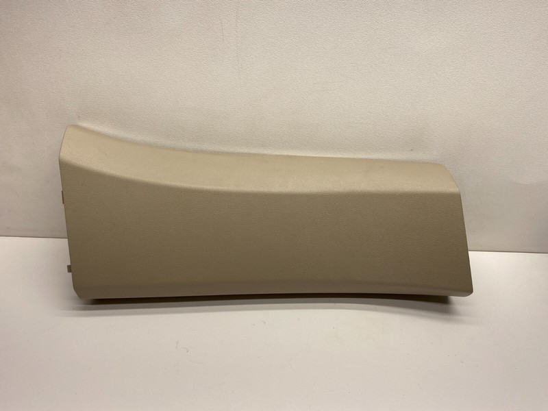 2010-2012 CADILLAC SRX RIGHT PASSENGER SIDE LOWER B PILLAR TRIM COVER PANEL TAN