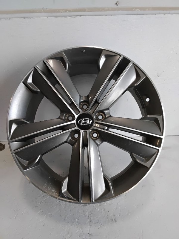 2013-2016 Hyundai Santa Fe Wheel Rim 19x7-1/2 Alloy 10 Spoke 3.3L LWB