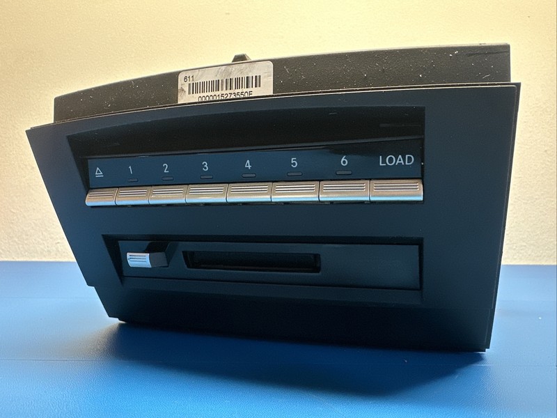 2218707893 | 2007 - 09 Mercedes S600 S550 Head Unit Command CD Navigation OEM