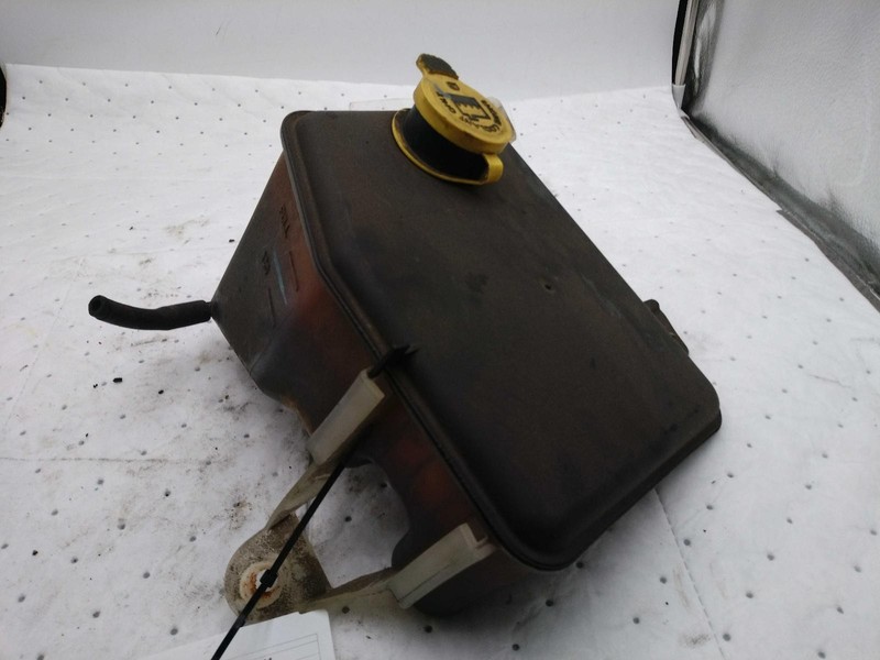2007 Jeep Grand Cherokee Engine Coolant Reservoir Red OEM 55116874AD 136K Miles