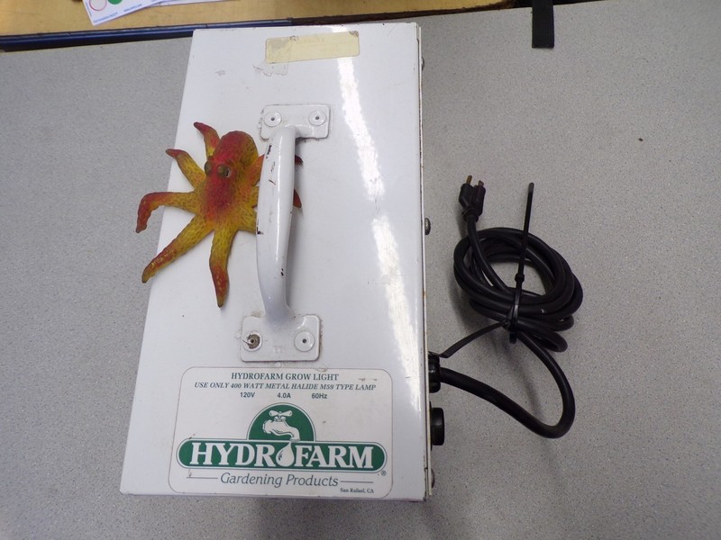 Hydrofarm Grow Light 120V 60hz 4.0A *FREE SHIPPING*