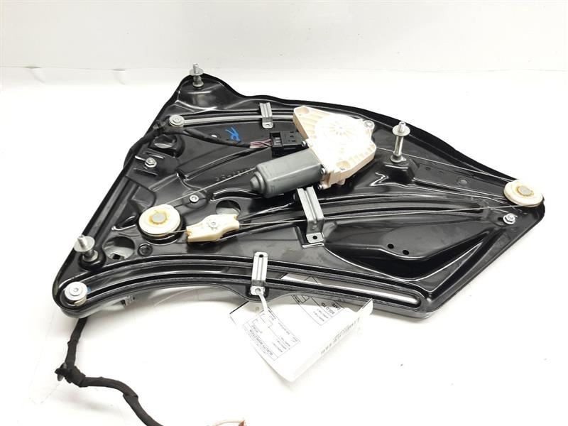 Mercedes 207 E350 E400 Coupe Right Quarter Window Regulator 2076701803