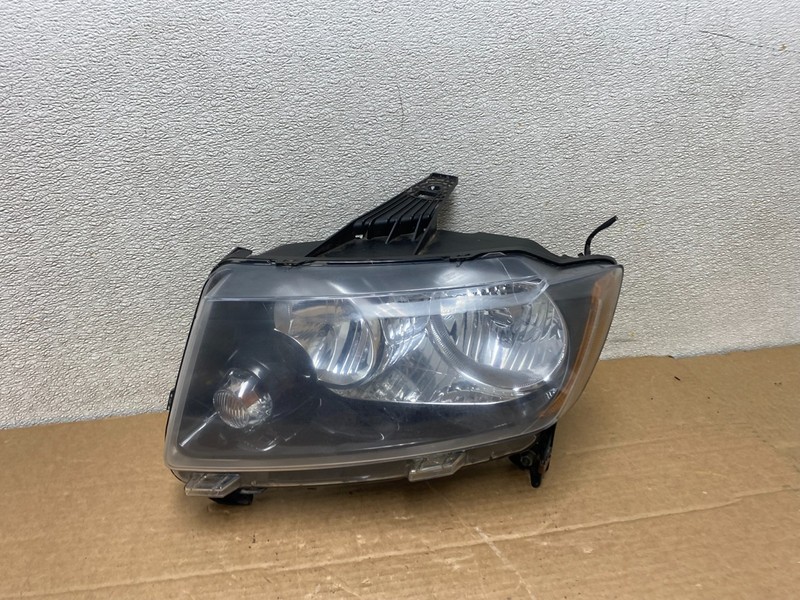 2011 to 2013 Jeep Grand Cherokee Halogen Left Driver Lh Headlight Oem Z1364 DW