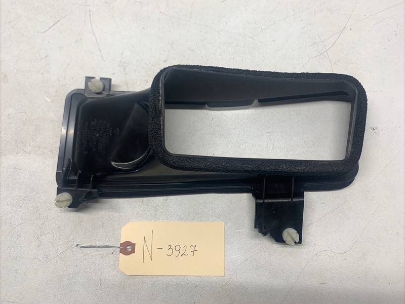 2021-2023 TESLA MODEL 3 HVAC FRESH AIR GUTTER VENT 1588275-00-A OEM 3927 B54