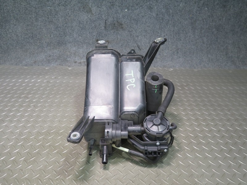 2011-2018 PORSCHE CAYENNE 958 FUEL VAPOR EVAPORATOR CHARCOAL EMISSION CANISTER