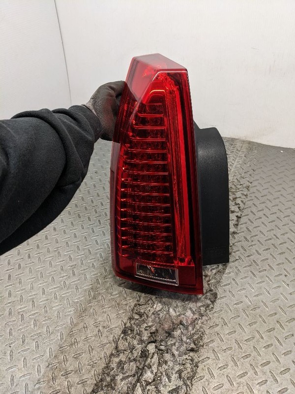 Driver Tail Light Sedan VIN D 4th Digit V-series Fits 08-14 CTS 1184930