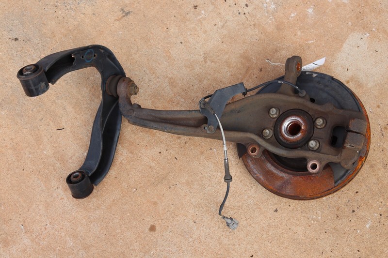 2005-2012 NISSAN PATHFINDER 4X4 FRONT LEFT SIDE SPINDLE KNUCKLE WHEEL HUB OEM