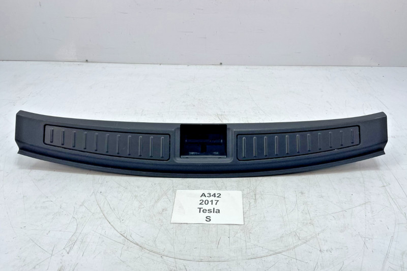 ✅ 12-20 OEM Tesla Model S Rear Trunk Sill Scuff Plate Molding Trim Cover*