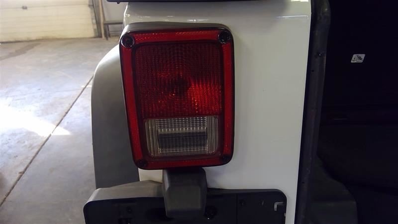 Driver Tail Light VIN W 6th Digit Jk Body Fits 07-18 WRANGLER 3364371