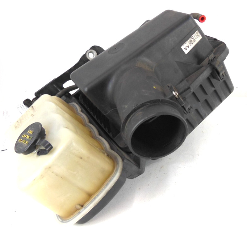 2010-2014 Lincoln Navigator Air Cleaner Housing Box W/ Coolant Reservoir OEM