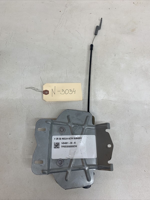 20-22 Tesla Model Y 2nd Row Left Seat Recliner Actuator 1494881-00-B 3034 B24