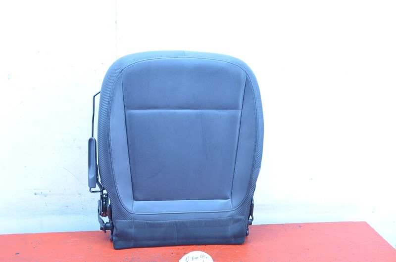 12-19 VOLKSWAGEN BEETLE FRONT LEFT DRIVER SEAT LOWER CUSHION OEM
