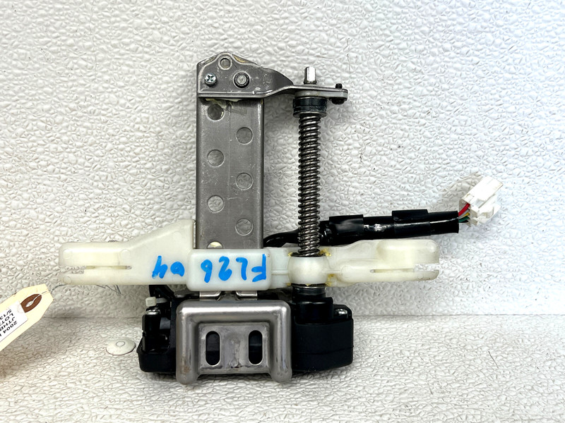 ⭐2001-2006 LEXUS LS430 FRONT LEFT SEAT HEADREST ADJUSTMENT MOTOR OEM LOT2604